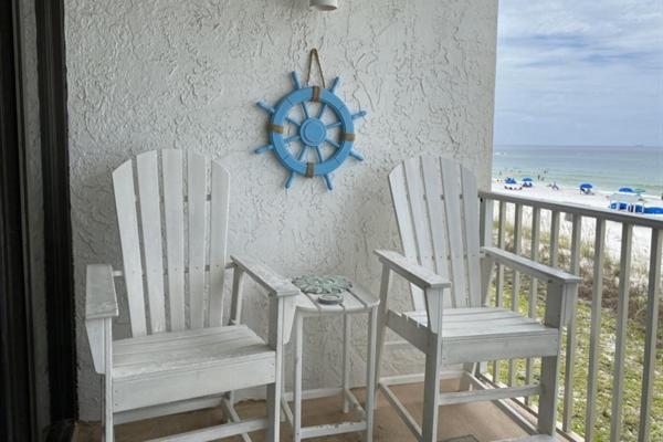 Flip Fllops In The Sand,windward 202 At Edgewater And Golf Apartment *
